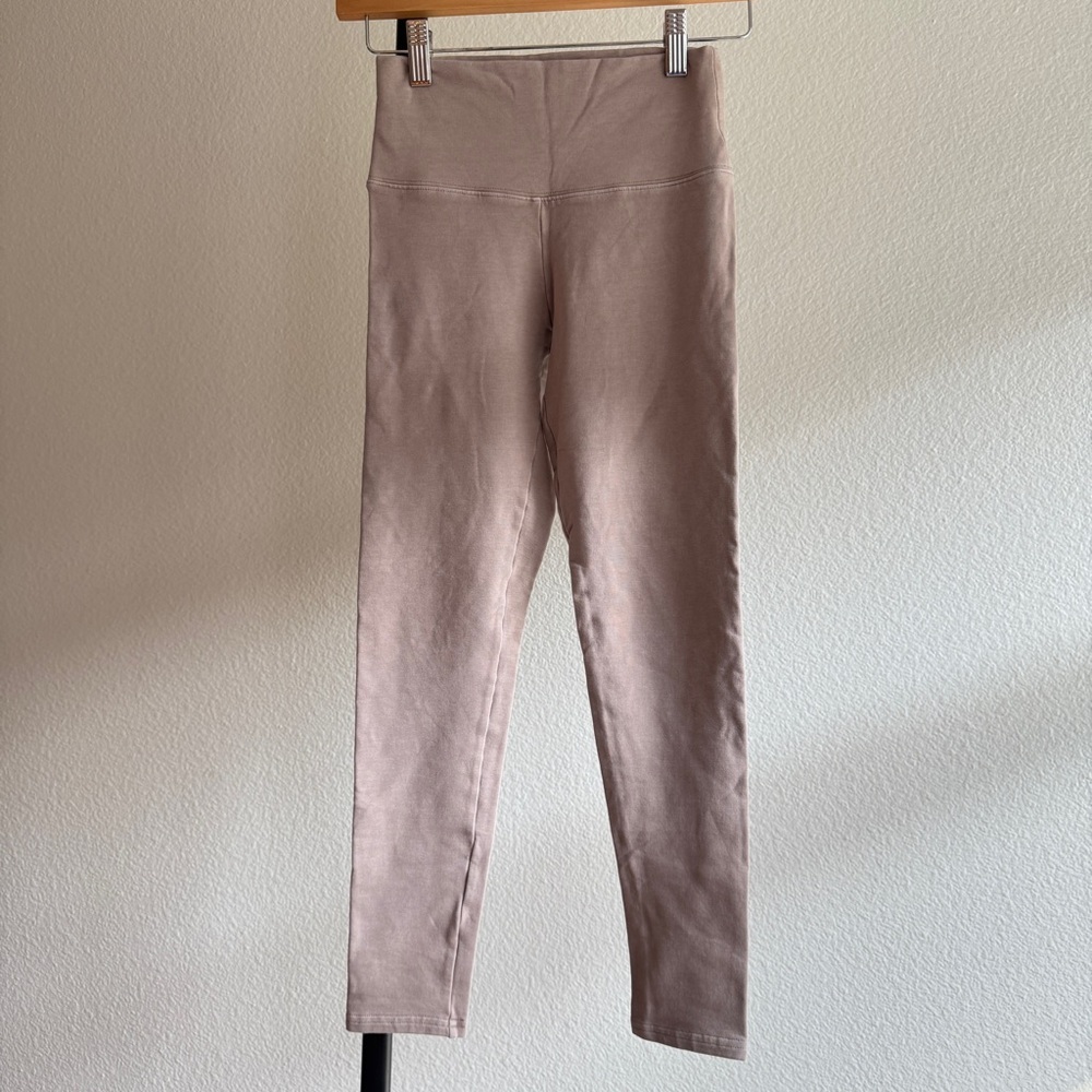 Aritzia cotton leggings